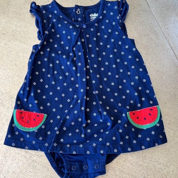 SOLD Lot Carters Summer Rompers. - Picture 3 of 7